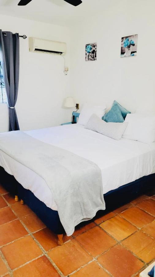 Sugalove Villa 30 Flamboyant Ave سانت جيمس المظهر الخارجي الصورة