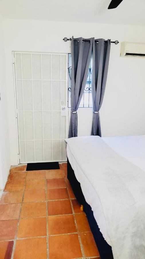 Sugalove Villa 30 Flamboyant Ave سانت جيمس المظهر الخارجي الصورة